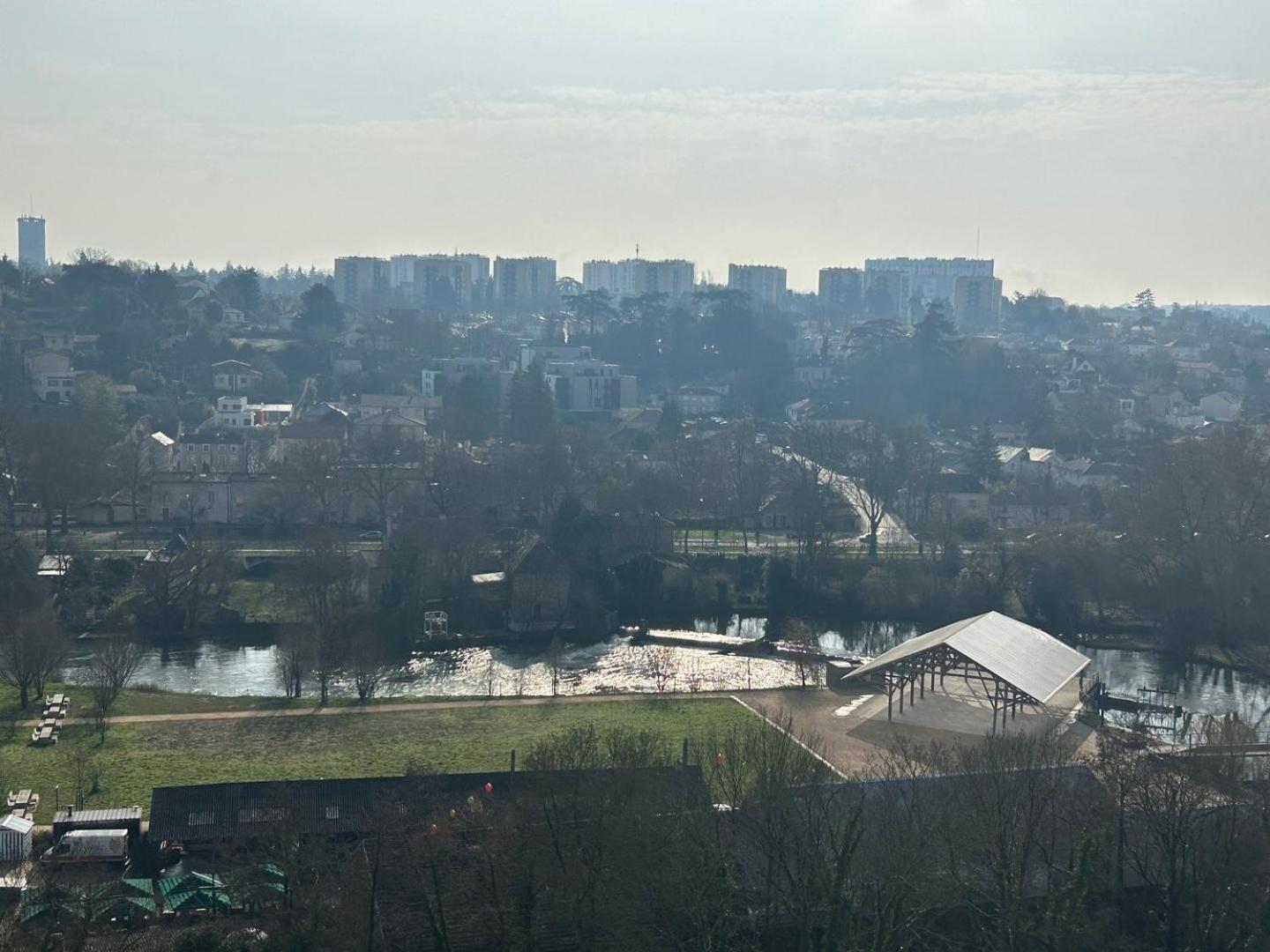 푸아티에 The Belvedere: City Centre With Magnificent Views 아파트 외부 사진