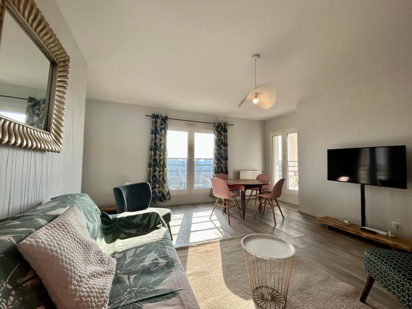 푸아티에 The Belvedere: City Centre With Magnificent Views 아파트 외부 사진